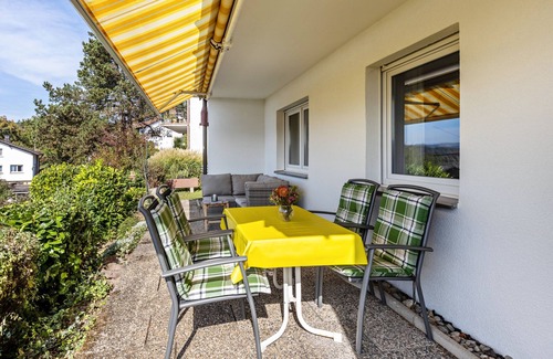 Kadelburg Apartment | Apartment 'Fewo Stempel' with Private Terrace, Private Garden and Wi-Fi