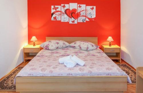 Vinisce Apartment | Apartment Filip Jakov-1 by Interhome