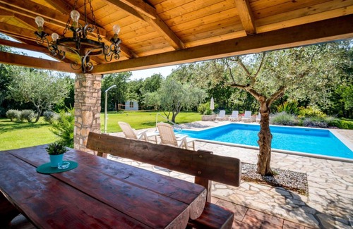 Gedici Apartment | Apartment Fiore-2 by Interhome