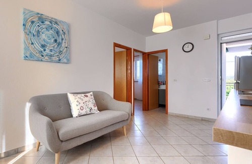 Gedici Apartment | Apartment Fiore by Interhome
