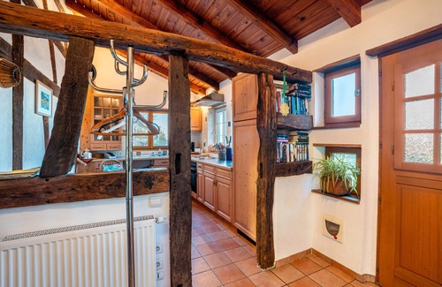 Betschdorf Apartment | Apartment 'Fleurie' with Shared Terrace, Shared Garden and Wi-Fi