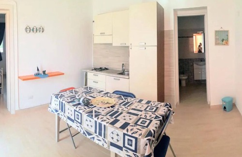 Torre Lapillo Apartment | Apartment 'Florence - Bilocale 2' with Private Terrace, Wi-Fi and Air Conditioning