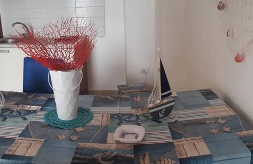 Torre Lapillo Apartment | Apartment 'Florence - Bilocale 2' with Private Terrace, Wi-Fi and Air Conditioning