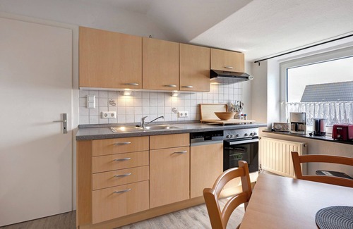 Langeneß Apartment | Apartment 'Flut' with Shared Garden and Wi-Fi