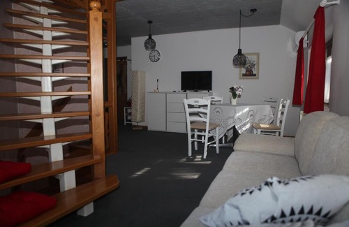 Jesenice Apartment | Apartment Fon