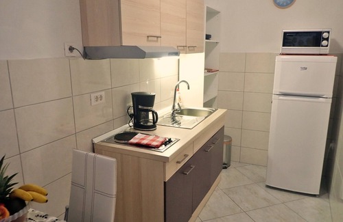 Tribanj Apartment | Apartment for 2-3 persons directly on the beach