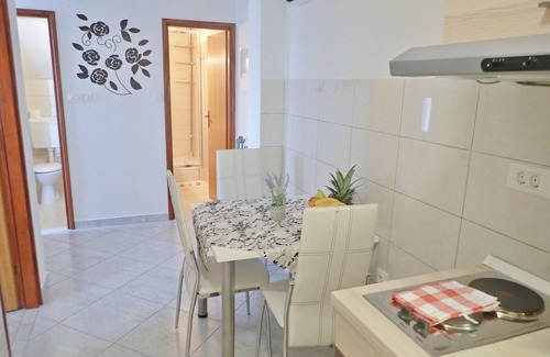 Tribanj Apartment | Apartment for 2-3 persons directly on the beach
