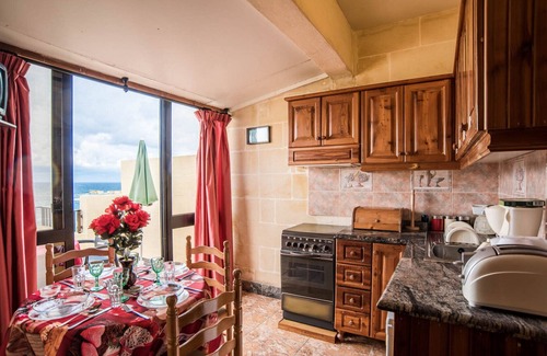 Marsalforn Apartment | Apartment for 2 persons with good sized balcony and amazing sea views!