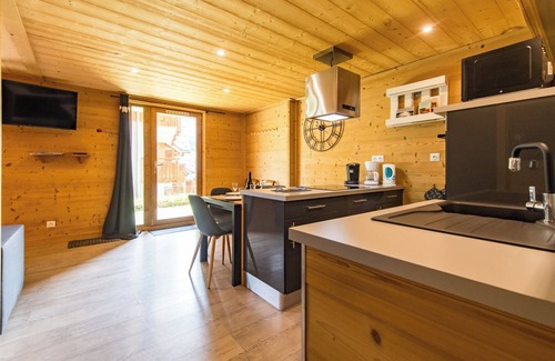 Albiez-le-Vieux Apartment | Apartment for 4 - 6 people in Albiez-Montrond