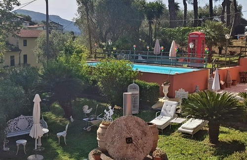 Pieve a Elici Apartment | Apartment for 4 People with sea view terrace