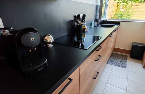 Royan Apartment | Apartment for 4 people Patio terrace 400 m from the beach Quartier du Parc