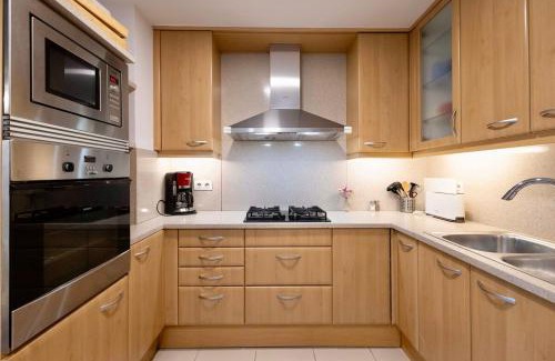 Sant Gervasi Apartment | Apartment for 6, spacious and bright in Bonanova
