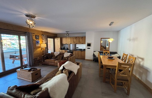 Champagny-en-Vanoise Apartment | Apartment 6/8 person Champagny en Vanoise/La Plagne/ Paradiski