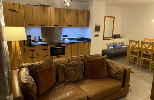 Champagny-en-Vanoise Apartment | Apartment 6/8 person Champagny en Vanoise/La Plagne/ Paradiski