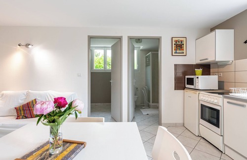 Le Chatel Apartment | Apartment 'T2' with Mountain View, Private Garden and Wi-Fi