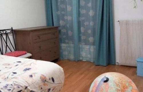 Les Clayes-sous-Bois Apartment | Apartment on the outskirts of Paris and Versailles
