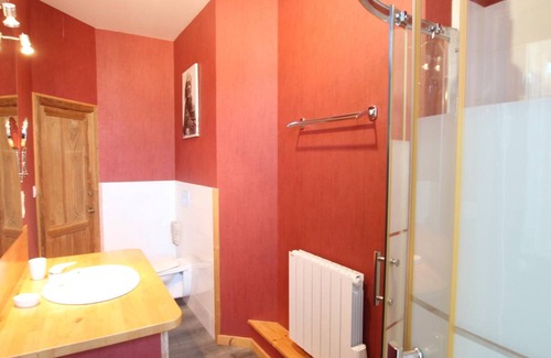 Saint-Vaast-la-Hougue Apartment | Apartment Saint-Vaast-la-Hougue, 3 bedrooms, 6 persons