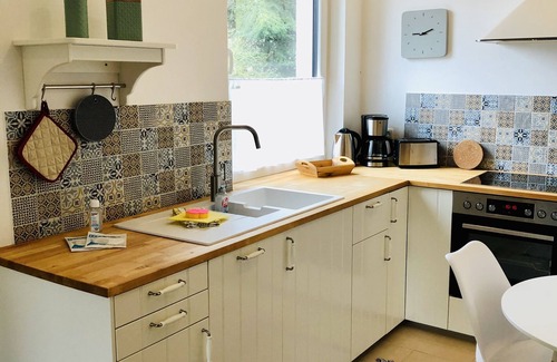 Brusewitz Apartment | Apartment 'Fräulein Tulpenboom' modern, ecological, quiet and close to the city with wallbox