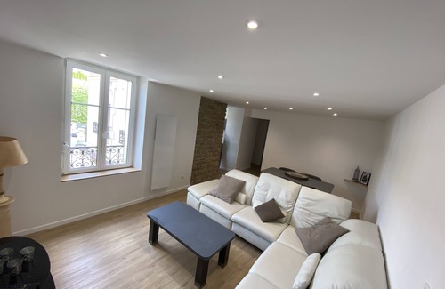 Contrexeville Apartment | Apartment-Gaby-City-Ensuite with Shower-City view