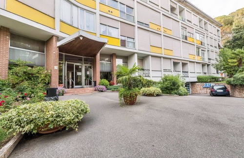 Corno Apartment | Apartment Garda Lake and swimming pool near the historic center and beach