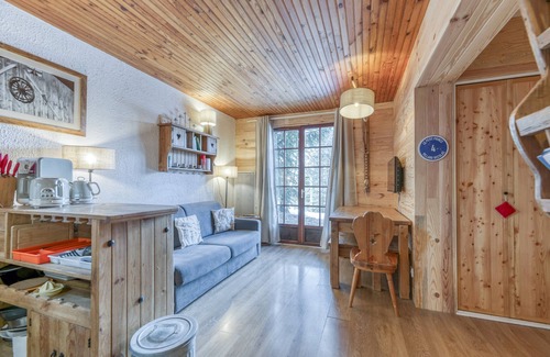 Villard-Reculas Apartment | Apartment 'Gawal 1' with Mountain View, Private Terrace and Wi-Fi