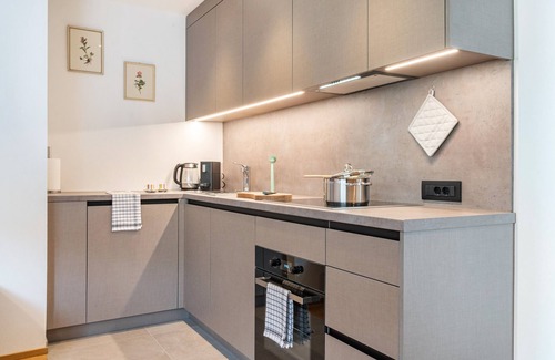 San Pietro Apartment | Apartment 'Geisler' with Mountain View, Private Terrace and Wi-Fi