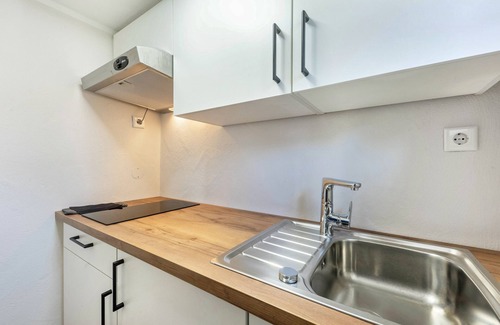 Gellinghausen Apartment | Apartment 'Gellinghausen' with Shared Terrace, Private Garden and Wi-Fi