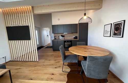 Friedach Apartment | Apartment 'Gemütliche' with Wi-Fi