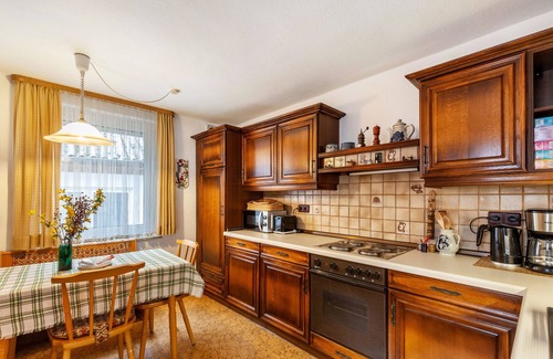 Wehrheim Apartment | Apartment 'Gemütliches Haus Im Alten Ortskern' with Terrace and Wi-Fi