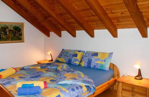 Leontica Apartment | Apartment Gemma in Leontica - 4 persons, 2 bedrooms