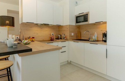 La Feclaz Apartment | Apartment 'Gentiane' with Mountain View, Private Terrace and Wi-Fi