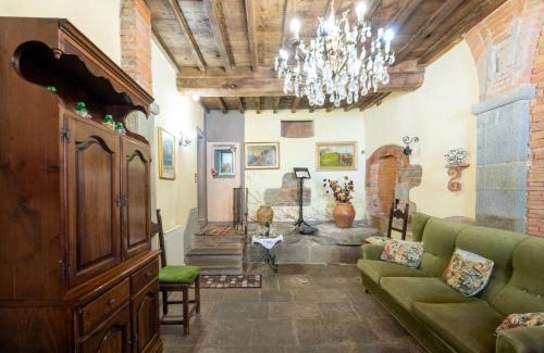 Loro Ciuffenna Apartment | Apartment Giallo by Interhome