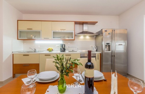 Nerezine Apartment | Apartment GISELLE with heated pool and large terrace 50m2