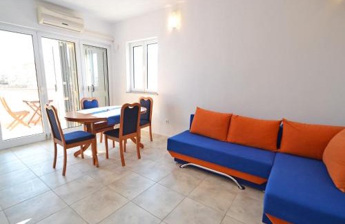 Cesarica Apartment | Apartment Golub-2 by Interhome