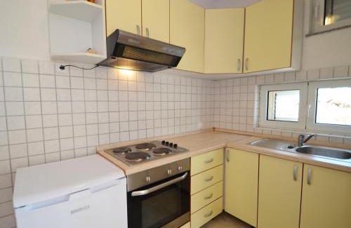 Cesarica Apartment | Apartment Golub-2 by Interhome