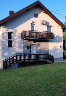 Korenica Apartment | Apartment Gradina