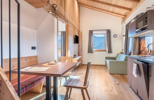 Fie allo Sciliar Apartment | Apartment "Guntschöllerhof Rotwand" with Mountain View, Wi-Fi, Balcony & Garden