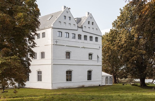 Poseritz Apartment | Apartment Gut Üselitz on Rügen - 2. Upper floor right 2