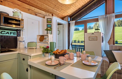 Stiefenhofen Apartment | Apartment 'Haus Sonnenhang Wohnung 2' with Private Garden, Balcony and Wi-Fi