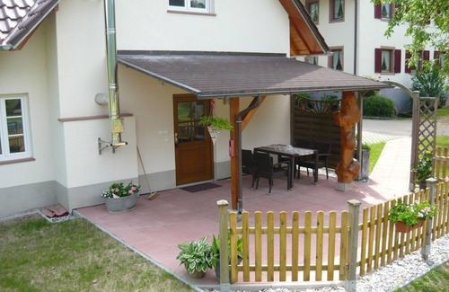 Fohrental Apartment | Apartment 'Haus' with Private Terrace, Shared Garden and Wi-Fi