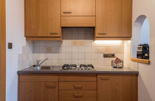 Villabassa Apartment | Apartment Häuslerhof Larix with Mountain View & Wi-Fi