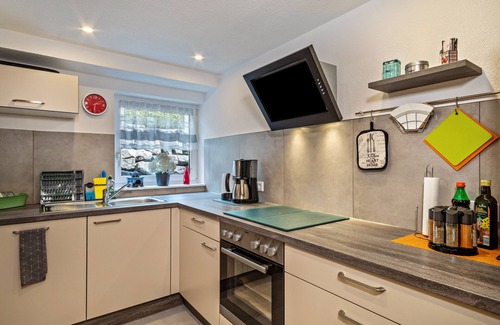 Eriskirch Apartment | Apartment "Helms" with Outdoor Seating & Wi-Fi