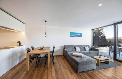 Avelengo Apartment | Apartment 'Hirzer Residenze Moritz' Close to Merano with Mountain View & Garden