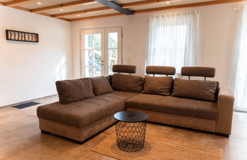 Wolfach Apartment | Apartment 'Hof' with Mountain View, Private Terrace and Wi-Fi