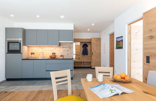 Villnoss Apartment | Apartment- Holiday apartment with own garden and wonderful view.