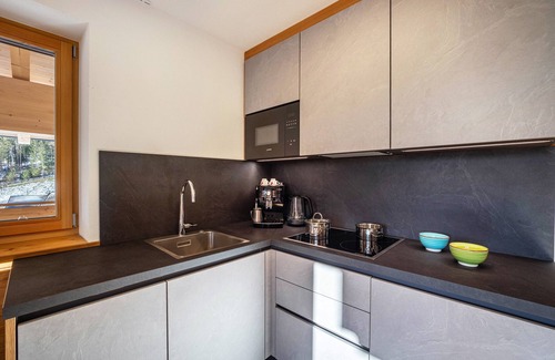 Acereto Apartment | Apartment 'Hubertus - Speikboden' with Mountain View, Private Terrace and Wi-Fi