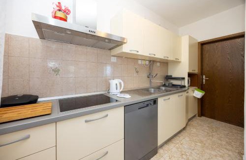 Klis Apartment | Apartment Hubi