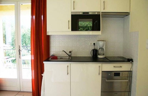 Montbrun-les-Bains Apartment | Apartment in Montbrun near Mont Ventoux