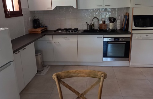 Saint-Pierre-d'Irube Apartment | Apartment in luxury villa with swimming pool and pleasant garden near Biarritz