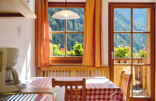 Anterselva Apartment | Apartment 'Inneroswalderhof 2' with Mountain View, Shared Garden and Wi-Fi